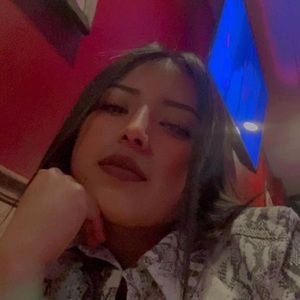 Meet your Posher, Dennise